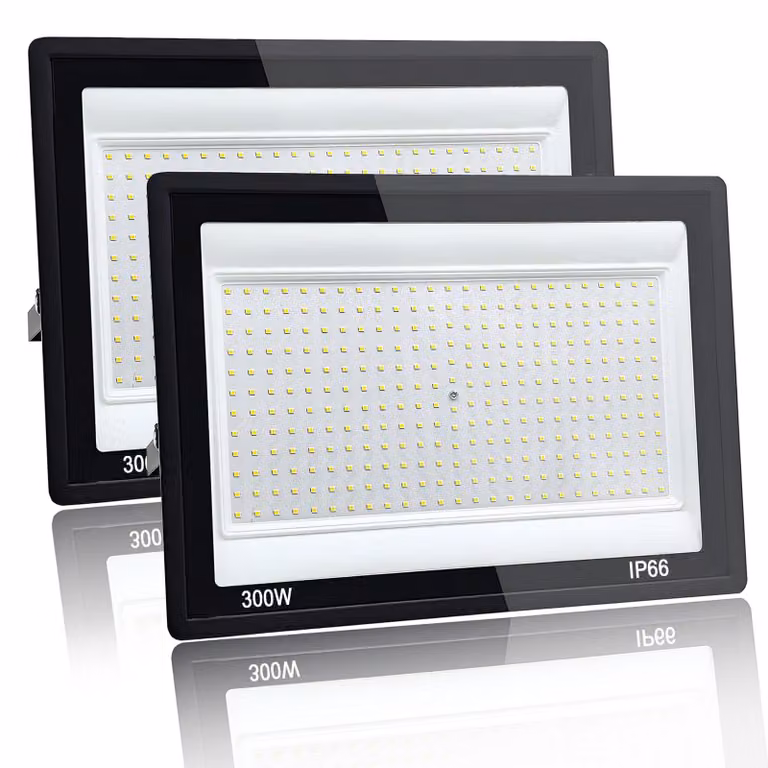 Confezione da 2 fari LED da 300W, grado di protezione IP66, 30000 lumen, temperatura di colore 6500K, per uso esterno
