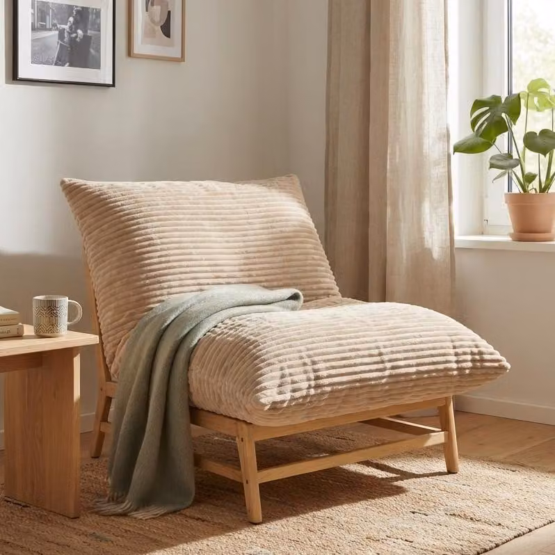 Poltrona relax LVHOM XXL con struttura in legno massello, rivestita in tessuto Cord con imbottitura in memory foam, poltrona lounge ergonomica, ideale come poltrona TV per il soggiorno, colore marrone chiaro