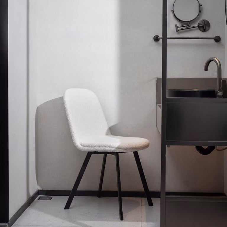 Set di 2 sedie da pranzo - Sedie imbottite bianche con solida struttura in metallo e seduta confortevole