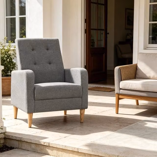 Poltrona Imbottita con Braccioli REDOM Grigia con Struttura in Legno L/P/H: 90,5 x 48 x 43 cm – 1