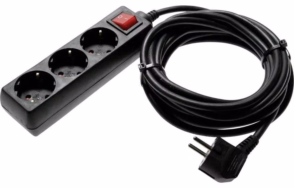 Multipresa con interruttore 3 posti - Cavo 5 m - 3500 W - Nero