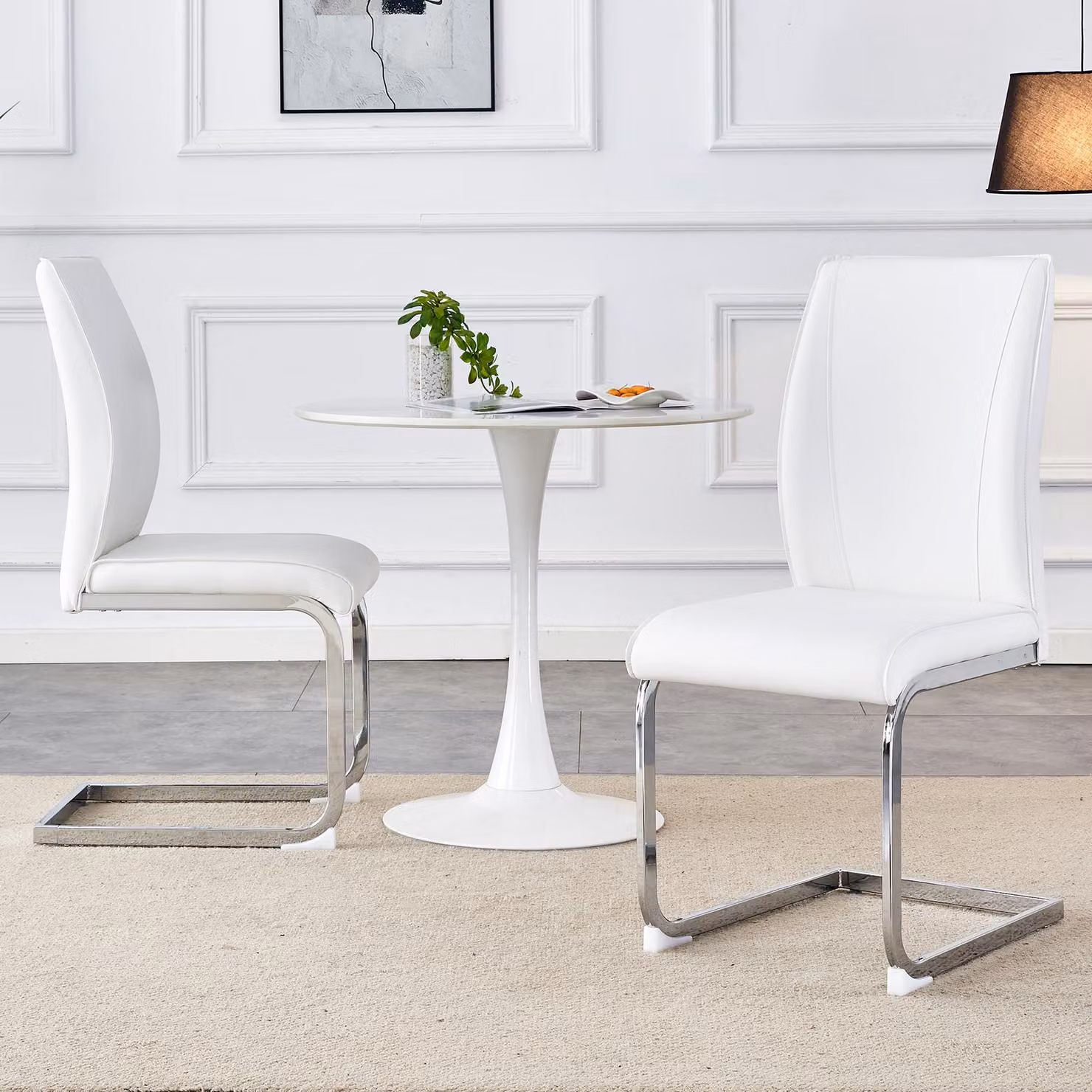 STILVORA: Set di 2 sedie da pranzo con cuscini in bianco in ecopelle, sedie imbottite con gambe in metallo argentato, stile europeo, colore bianco
