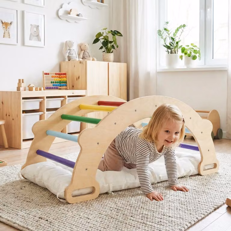 Arco di arrampicata Montessori 3-in-1 Costway in legno multicolore con cuscino e scala per bambini