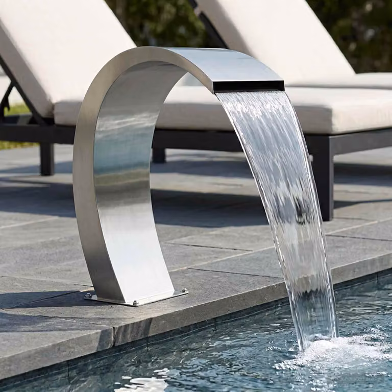 Fontana da piscina a cascata vidaXL in acciaio inox argento L: 60 cm, P: 30 cm, H: 70 cm