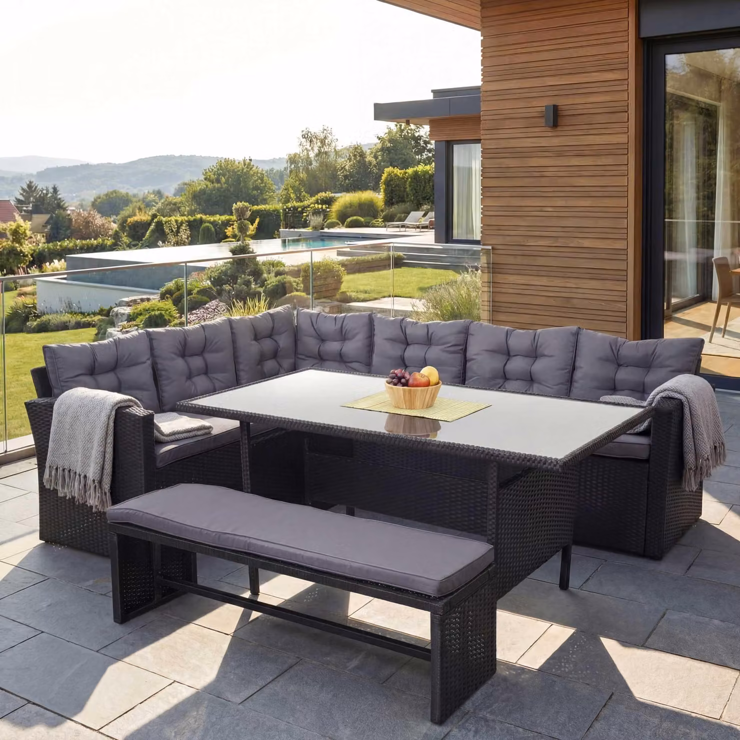 Set in polyrattan MCW-A29, set da giardino con divano, tavolo da pranzo e sedie, nero ~ cuscini grigio scuro, con panca