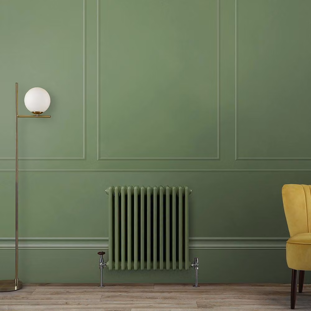Radiatore Tradizionale Orizzontale Tradizionale a Tripla Colonna Verde (Reseda Green) -   600mm x 605mm - Regent