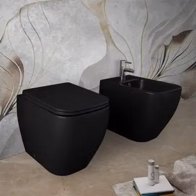 Sanitari filomuro Rak serie Metropolitan in ceramica nero opaco con tecnologia Rimless e copriwcata soft-close L: 52,5 cm, P: 40,0 cm, H: 33,7 cm