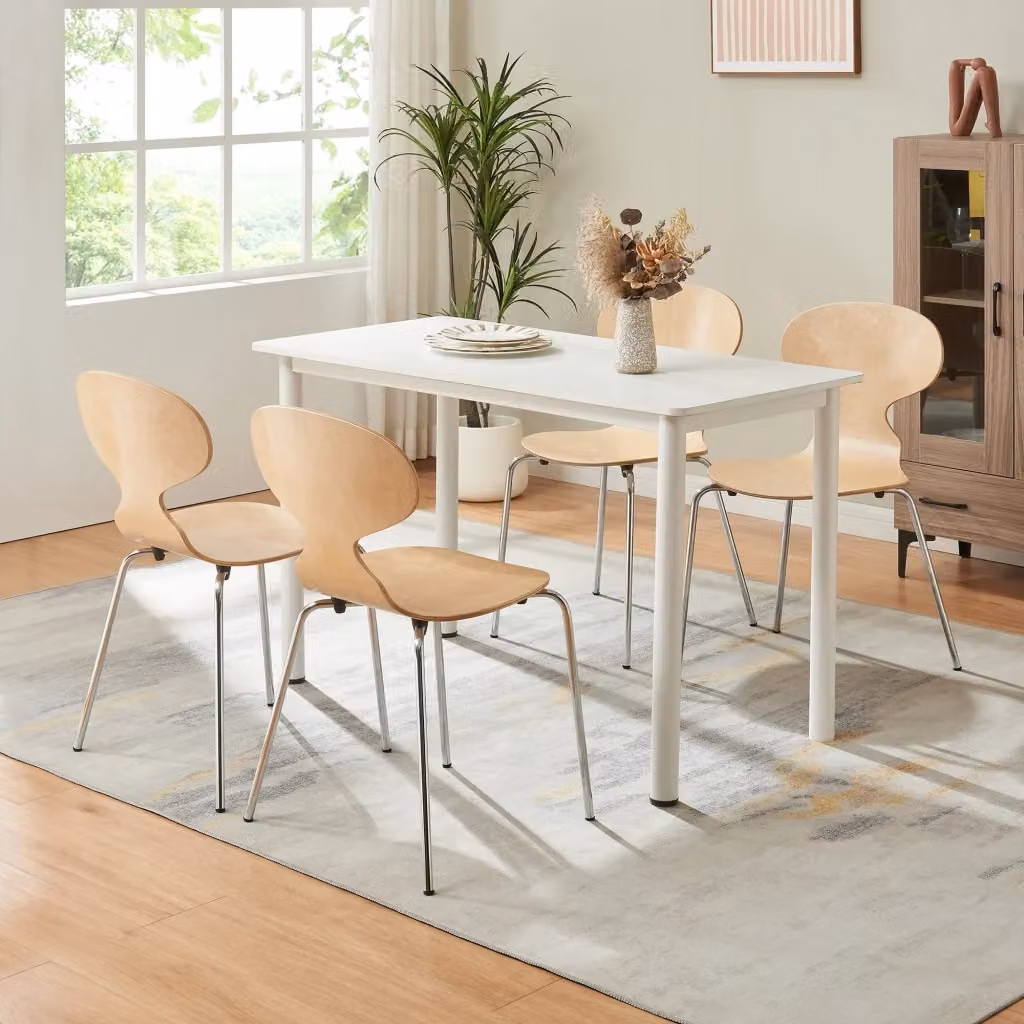 Set di 4 sedie impilabili Kil en.casa per sala da pranzo e cucina, finitura effetto legno betulla e metallo cromato, Colore: Marrone e Argento – 2