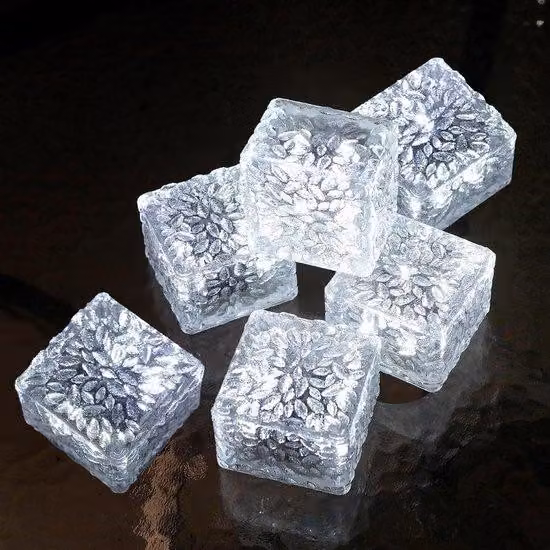 Illuminazione solare da esterno - 6 pezzi, impermeabili - Lampade a forma di cubetto di ghiaccio per giardino, adatte a terrazza e cortile - Lampade solari per prato e vialetti - 6 pezzi