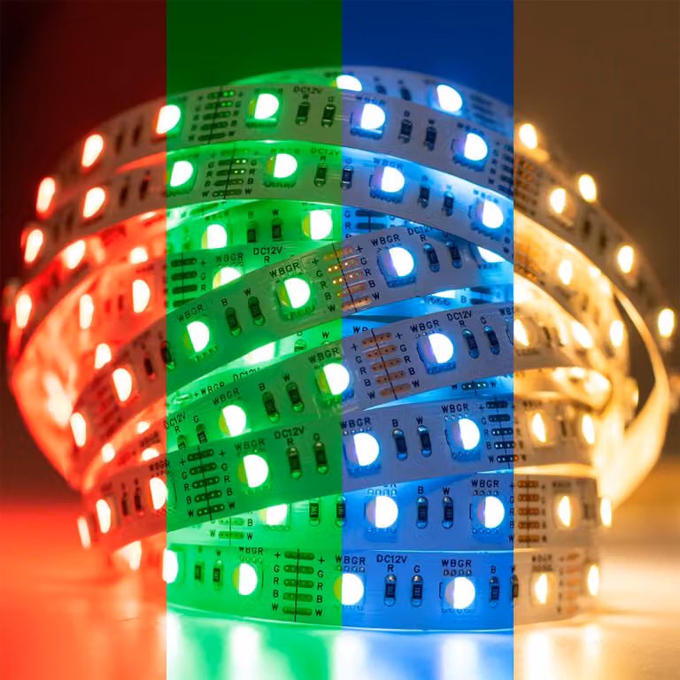 LUMILED Striscia LED 5M 300 LED 12V RGB cambio colore Bianco caldo 72W Striscia LED SMD Striscia LED IP33 5040 lm Striscia luminosa multicolore autoadesiva per uso interno Decorazione camera da letto, senza alimentatore