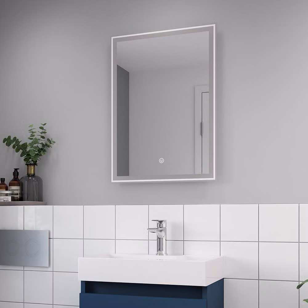Specchio con Illuminazione a LED 26W e Antiappannamento - 500mm x 700mm