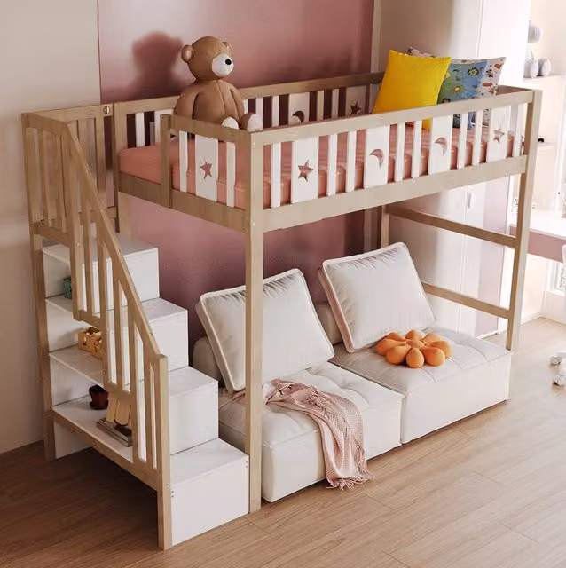 Letto a soppalco 90x200 cm bianco e naturale in legno con scala e ripiani