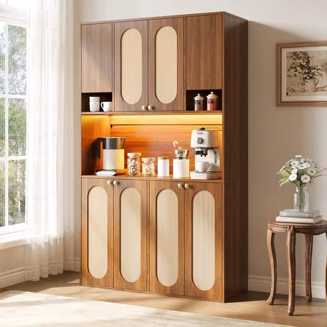Credenza alta con 8 ante e LED regolabile 106x40x178 cm in MDF colore naturale