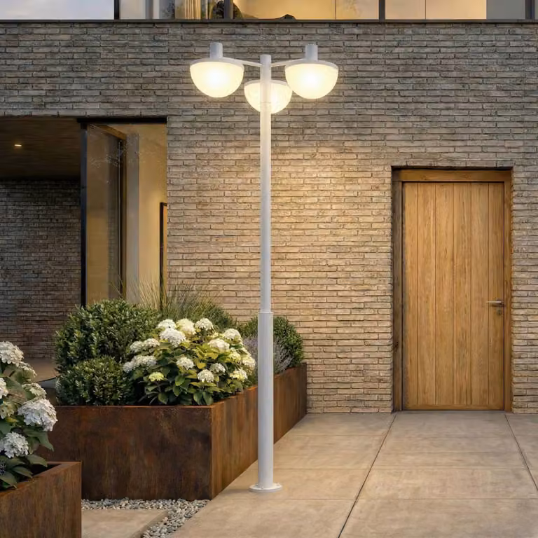 Lampada LED da esterno Lucande Toras, grigio chiaro, a 3 luci, CCT dimmerabile Toras Lucande,, Alluminio / Grigio / Zincato, Alluminio, Moderno