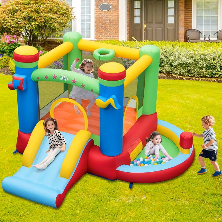 Castello gonfiabile Costway a tema musicale con scivolo e casetta per bambini, colorato e interattivo per giardino