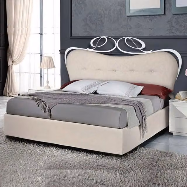 Letto matrimoniale IPERBRIKO in ferro con testiera imbottita in ecopelle, L: 185 cm, P: 202 cm, H: 148 cm