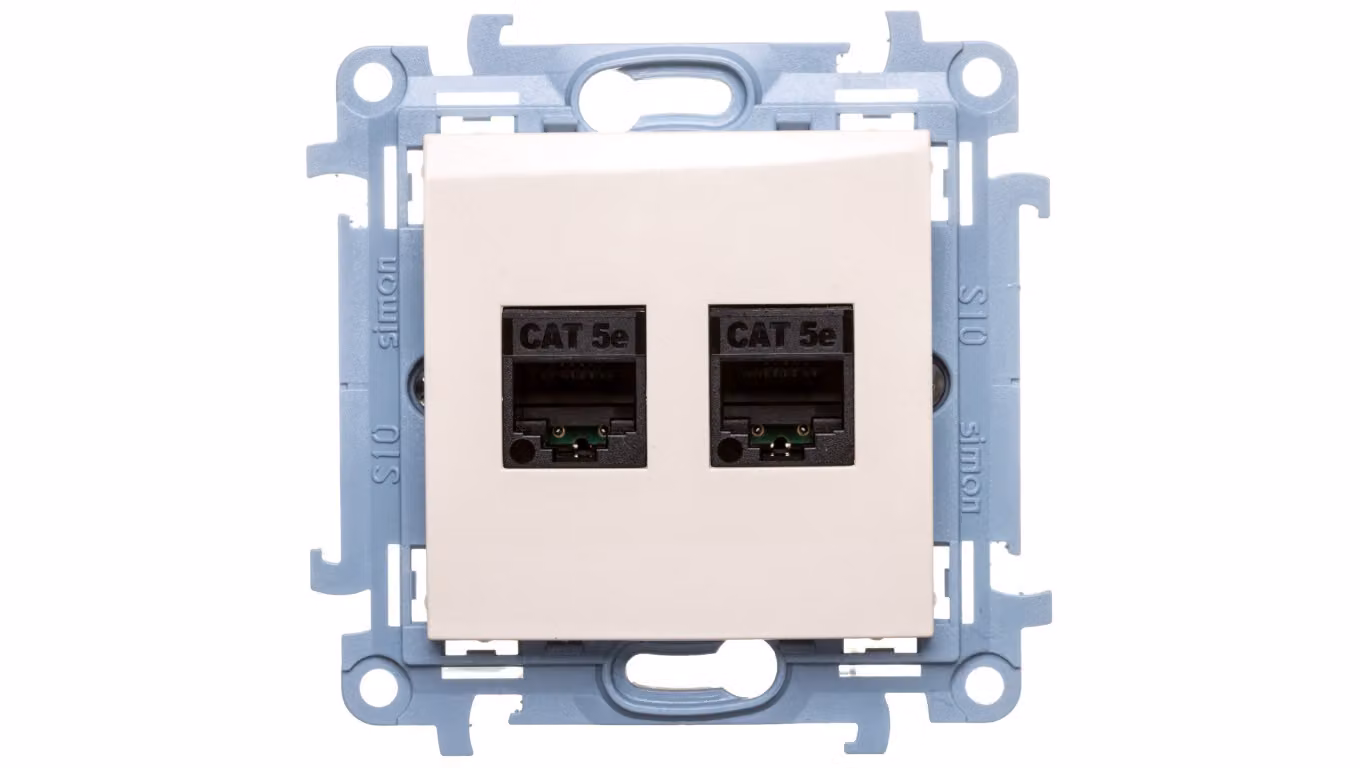 Simon 10 Presa doppia per computer 2xRJ45 cat.5e crema C52.01/41