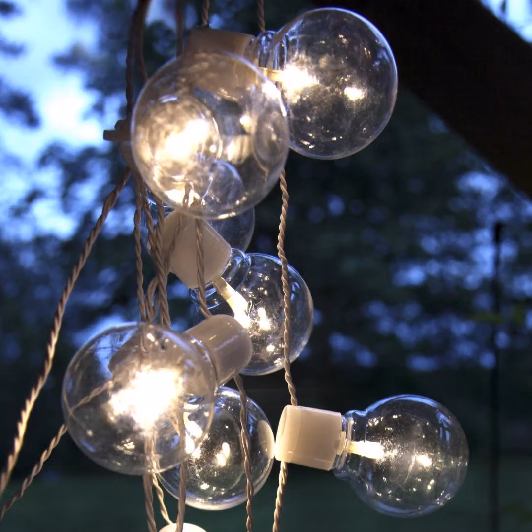 Ghirlanda da giardino con 16 luci LED, marca PARTAJ