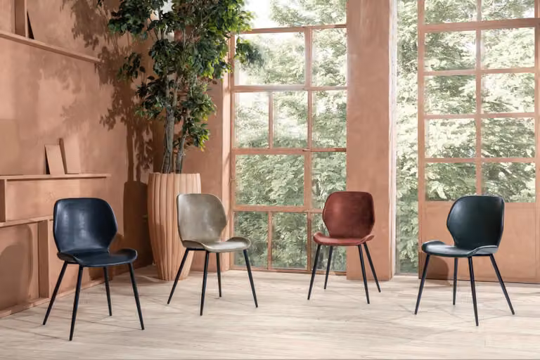Sedia da pranzo E-Stylo con seduta e schienale in tessuto soft-touch petrolio e gambe in metallo nero L 55 cm x P 45 cm x H 83 cm