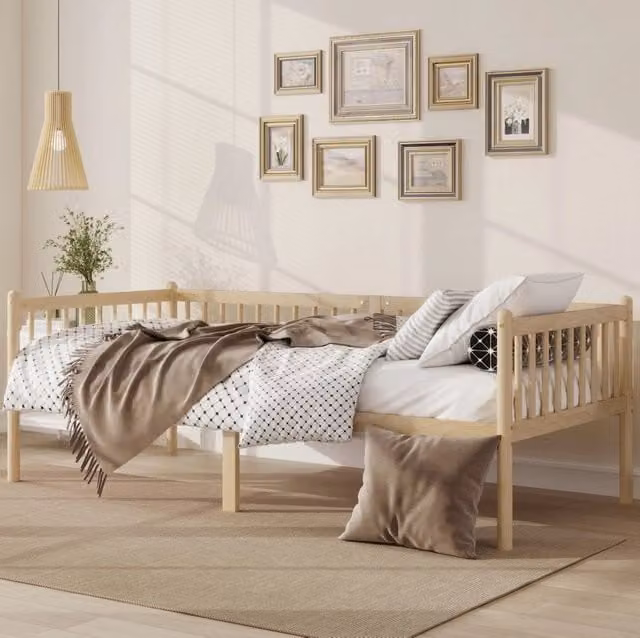 Letto da giorno ULEVR 90x200 cm in legno di pino con sponde su 3 lati e 14 doghe, naturale