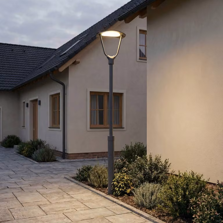 Lucande Lampada LED da esterno Tarasu, grigio, 250 cm, alluminio, IP65 Tarasu, Alluminio / Grigio / Zincato, Alluminio, Moderno