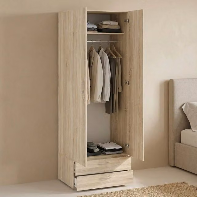 Armadio a 2 ante Buriasco DMORA con cassetti interni e appendiabiti, Rovere, L: 74 cm, P: 52 cm, H: 214 cm – 1