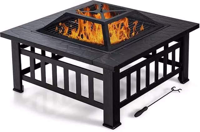 Tavolo braciere da esterno Costway 3 in 1 con parascintille e griglia riscaldante in legno e acciaio, Nero, L: 81 cm, P: 81 cm, H: 50 cm
