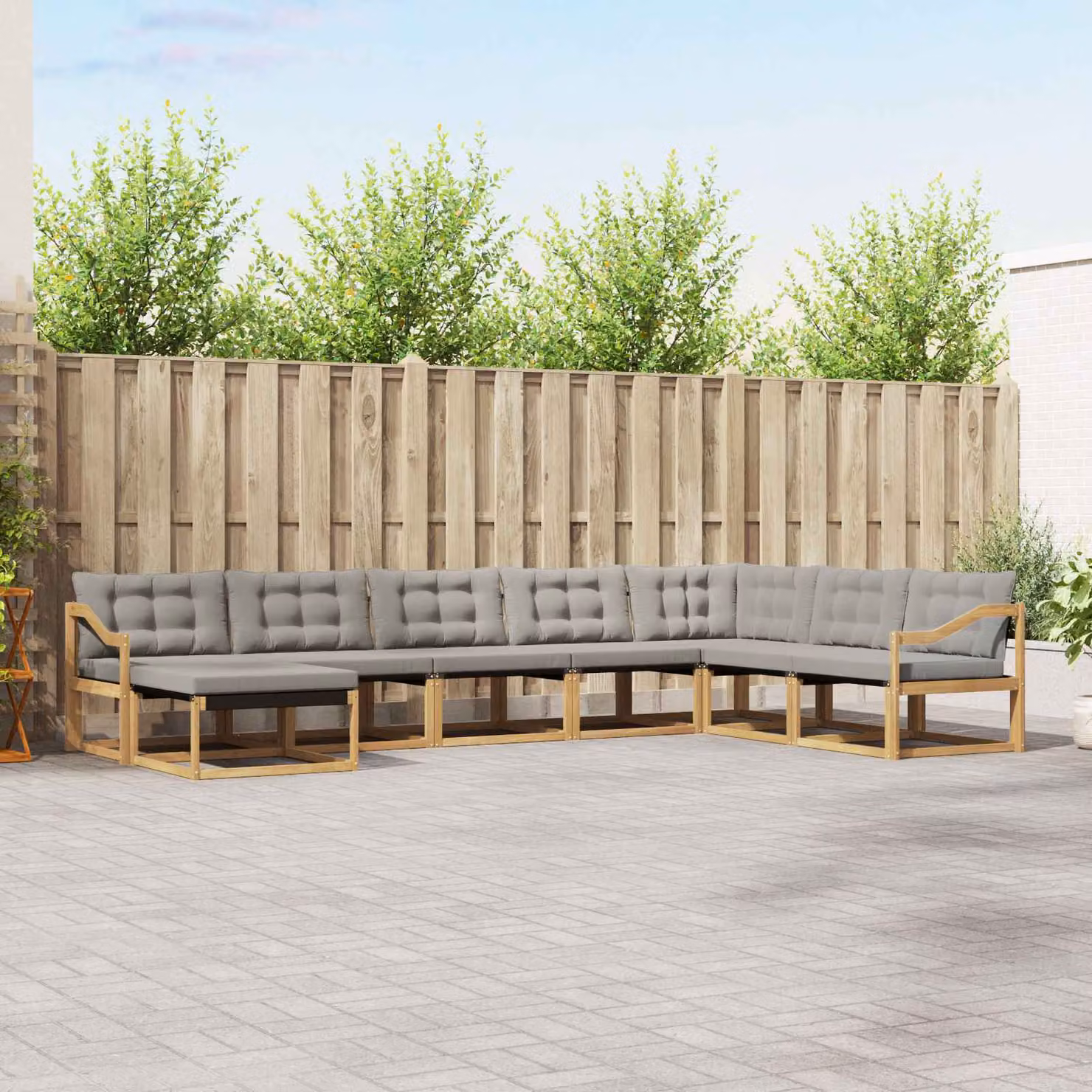 vidaXL Set di divani da esterno a forma di U composto da 8 pezzi in legno di acacia con cuscini bianchi e grigi