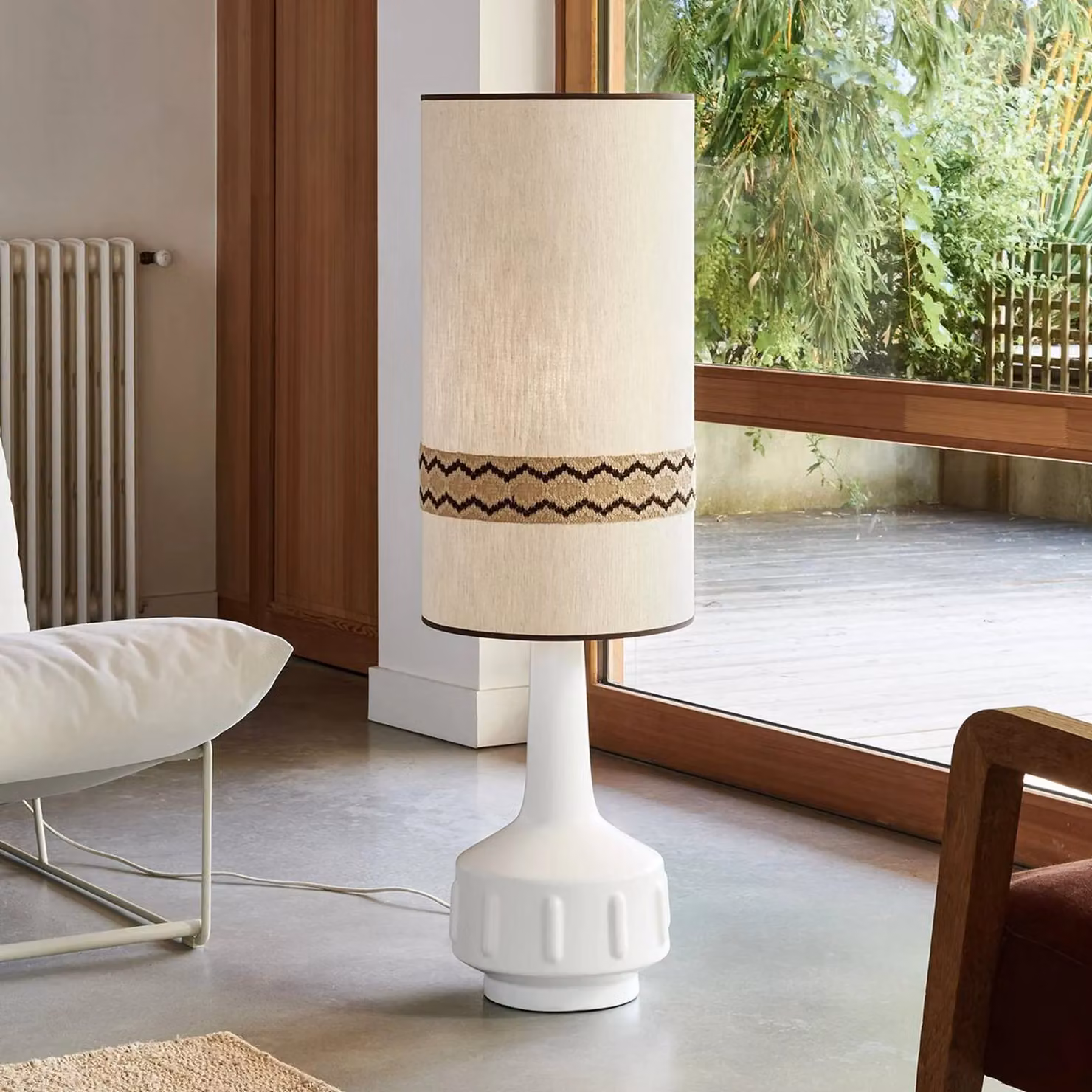MARKET SET Lampada da terra di design Jimmy, Bianco / Opale, Soggiorno / Sala da pranzo, Ceramica, Lampada da terra