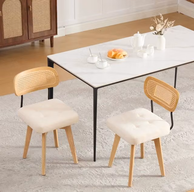 Set di 2 sedie girevoli a 360°, stile Mid-Century, con schienale in rattan intrecciato e seduta imbottita in chenille, beige, per cucina e soggiorno