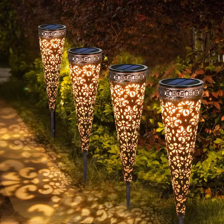 Set di 4 lampade solari, stile vintage, in metallo, grado di protezione IP65, luce bianco caldo, tecnologia LED