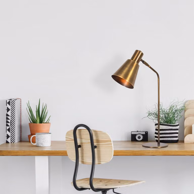 Opviq, lampada da tavolo vintage con struttura in metallo, 14 x 28 cm, altezza 70 cm, attacco E27, max. 40 W, IP20, cavo da 200 cm | Design industriale color rame, ideale per ambienti moderni.