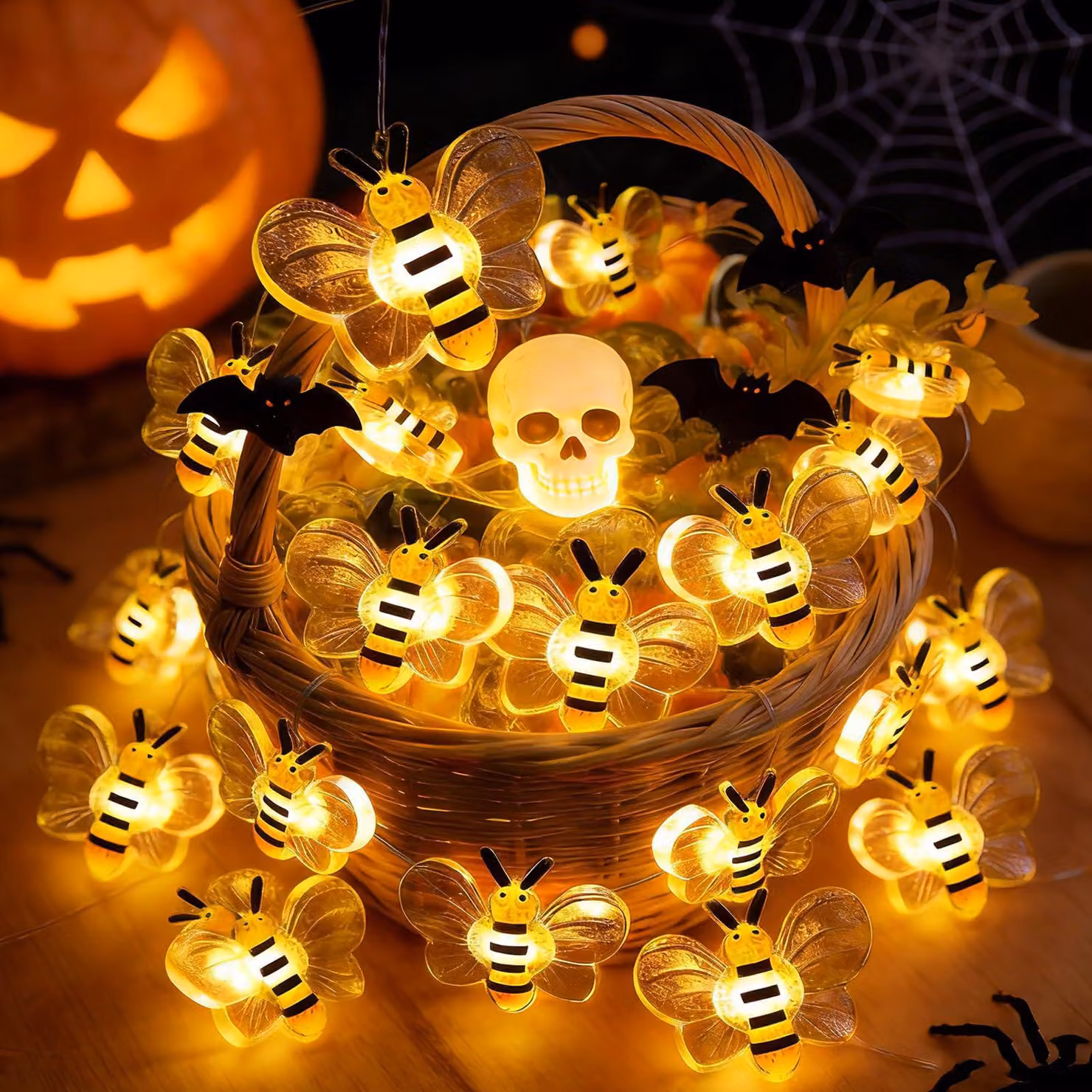 Catena luminosa a LED con motivo di api, lunghezza 3 metri, 30 LED, grado di protezione IP44, trasparente