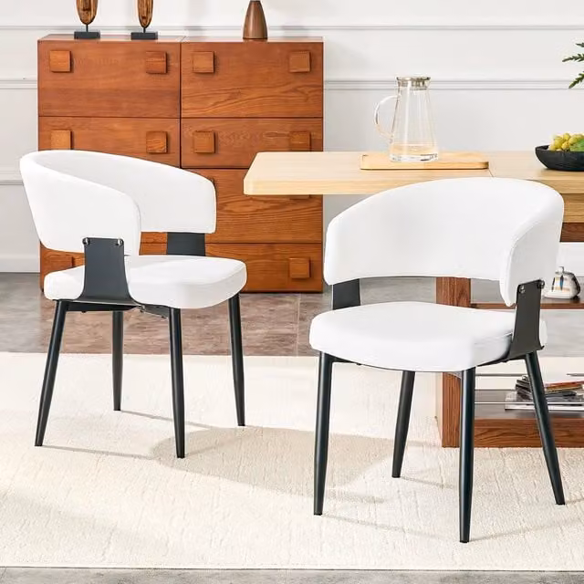 Set di 2 sedie da pranzo MINIMAL in similpelle con braccioli e gambe in metallo per soggiorno o camera da letto