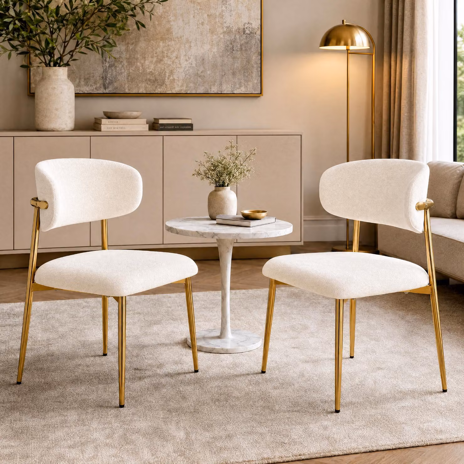 Set di 2 sedie da pranzo Flieks, con struttura dorata regolabile in altezza, imbottite, ideali per la sala da pranzo o la cucina. Dimensioni: 51x50x81 cm. Colore: bianco e oro