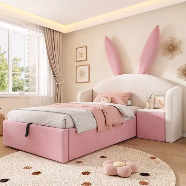 Letto per bambini REDOM in velluto beige e rosa con comodino laterale L/P/H: 190 x 90 x 103 cm