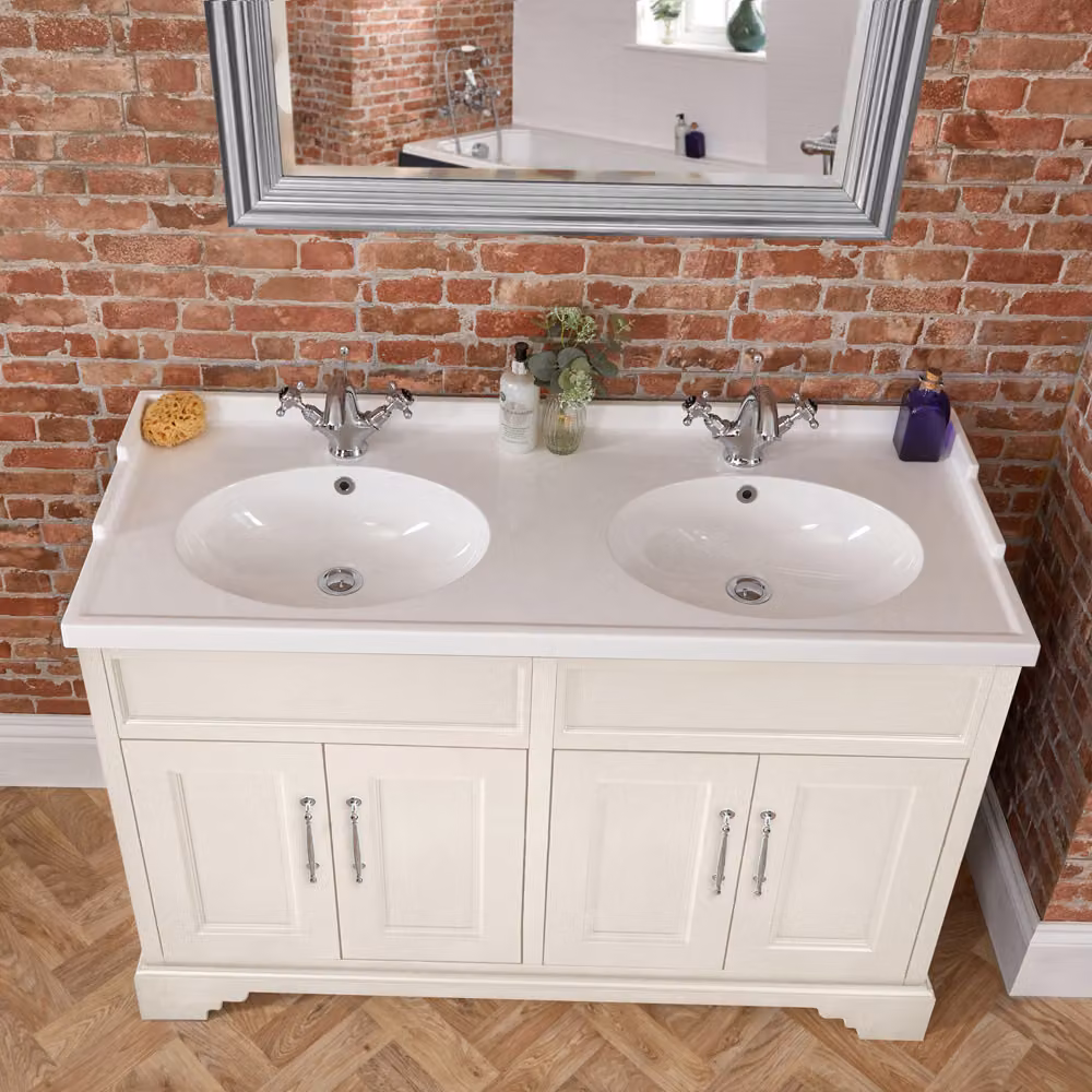 Mobile Bagno Bianco Antico 1210mm con Doppio Lavabo e Maniglie Classiche Barra a T Cromate - Thornton