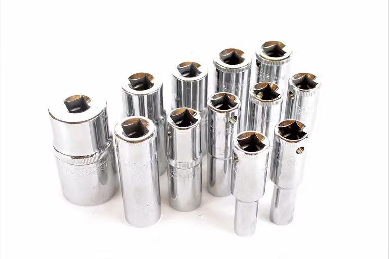 SALTUS Set di chiavi a bussola da 1/2" 10-32 mm lunghe 12 pezzi 5202