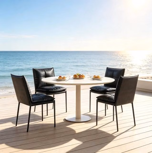 Set di 4 Sedie da Pranzo con Schienale Imbottito in Ecopelle Nera, Telaio in Metallo, 48x55x87 cm