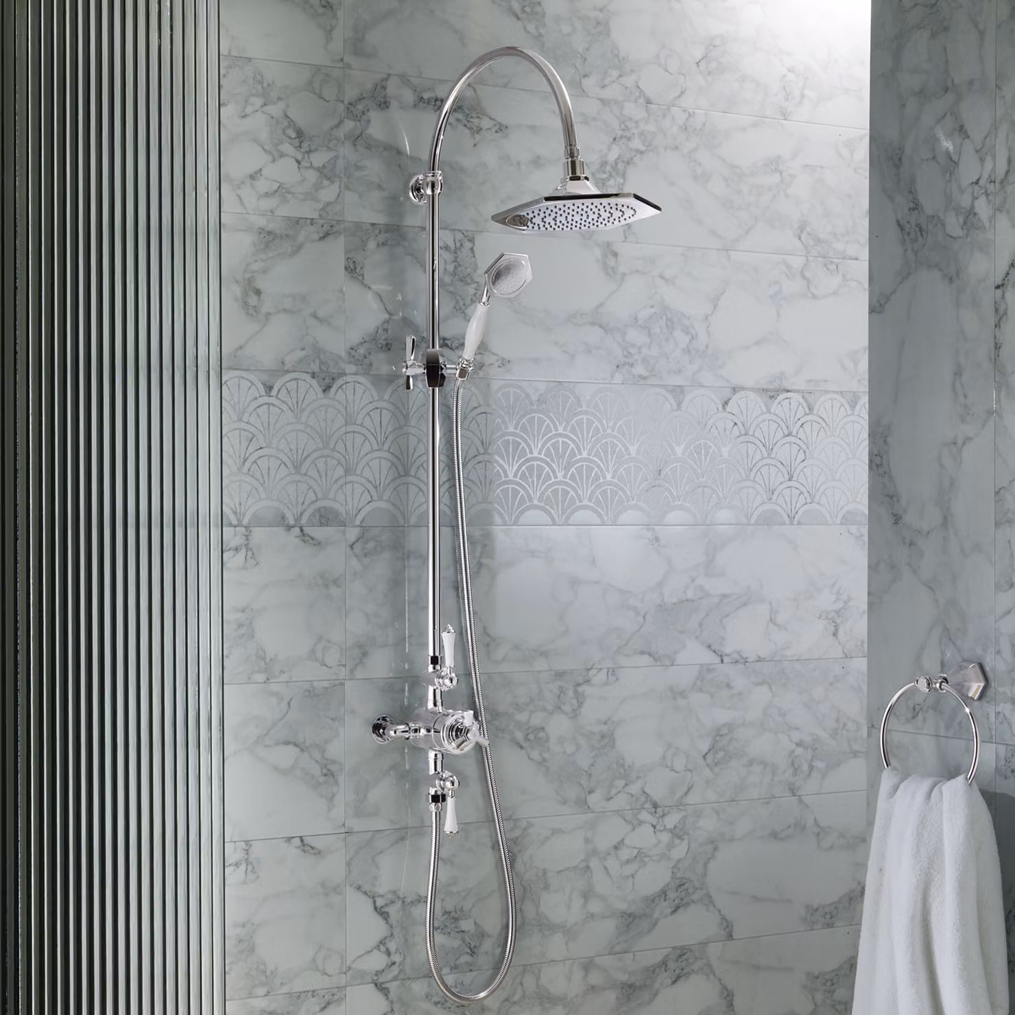 Colonna Doccia Art Deco con Miscelatore Termostatico Esposto (2 vie) - Cromato - Earlham
