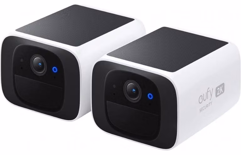 Set di 2 telecamere di sorveglianza eufy SoloCam S220, risoluzione 2K, wireless, pannello solare, IP67