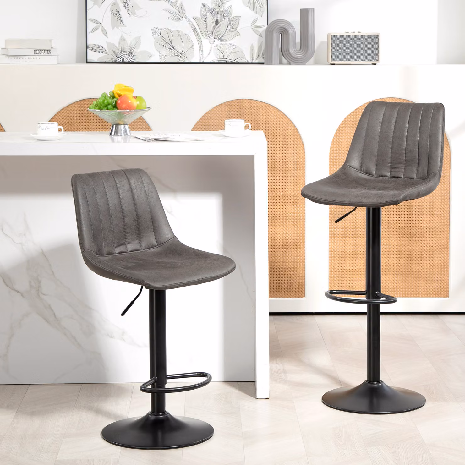 Set di 2 sgabelli da bar HOMCOM in stile industriale con schienale e altezza regolabile, seduta in ecopelle grigia e struttura in metallo – 2