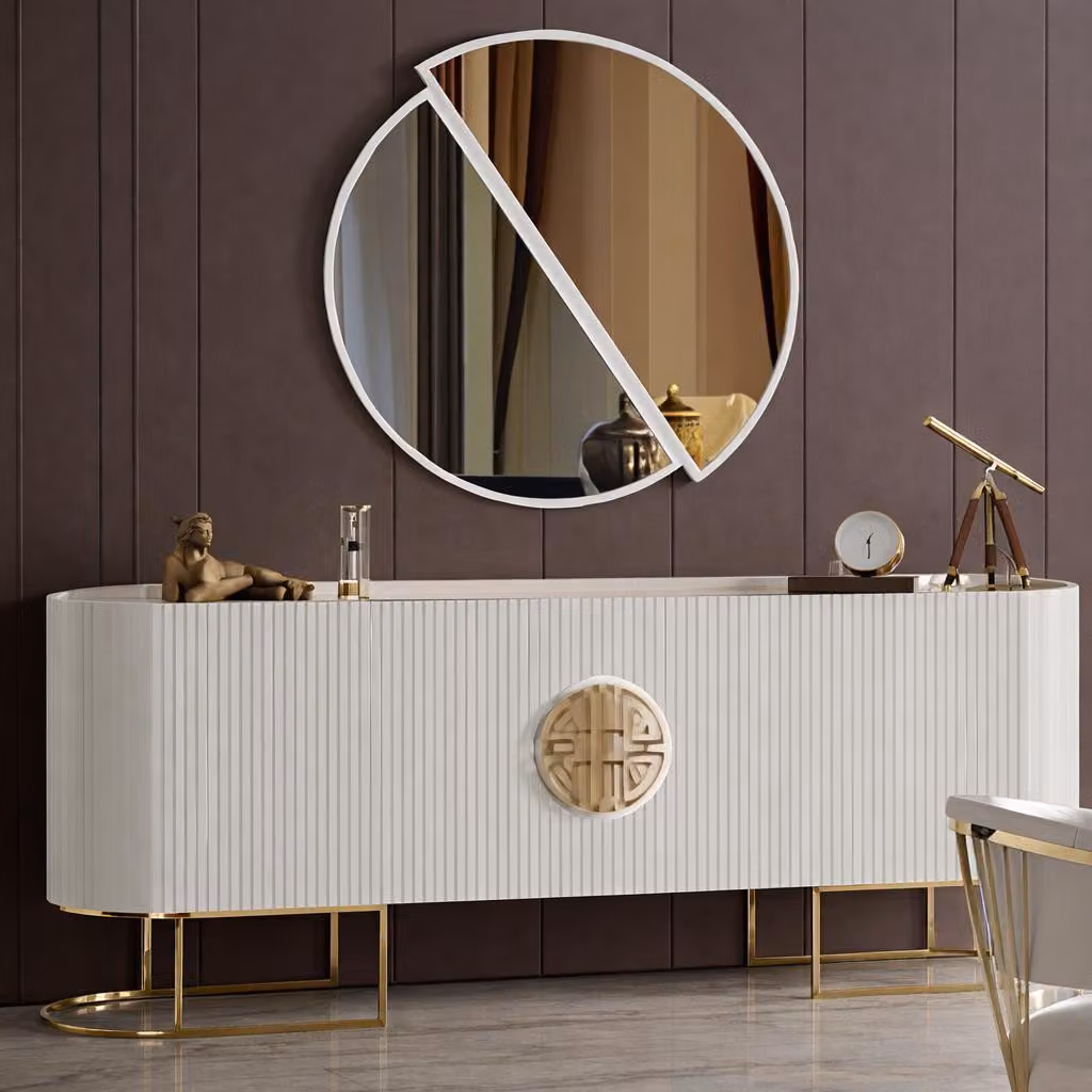 Elegante credenza con specchio e dettagli dorati in stile