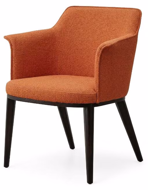 Poltrona elegante con braccioli, rivestita in tessuto bouclé color terracotta, estremamente confortevole