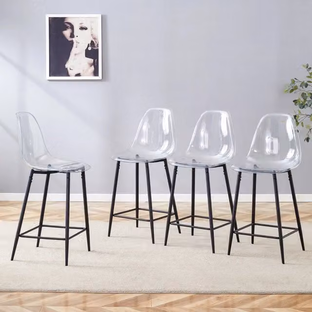 Sgabello da bar trasparente con struttura in metallo nero e poggiapiedi, stile moderno