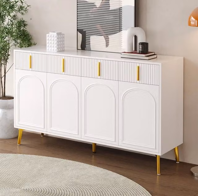 Credenza 140 cm con 4 ante; 4 cassetti e ripiani regolabili; MDF bianco con dettagli dorati