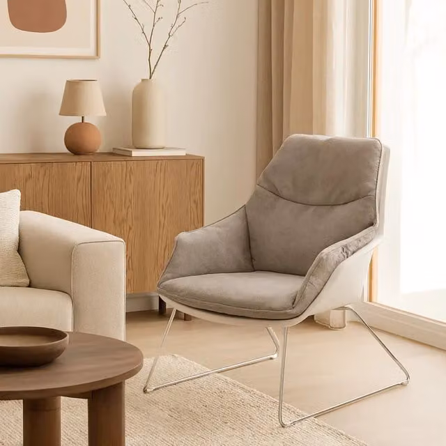 Set di 2 poltroncine Cocoon Duzzle in polipropilene e metallo Grigio chiaro L/P/H: 74 x 85 x 86 cm