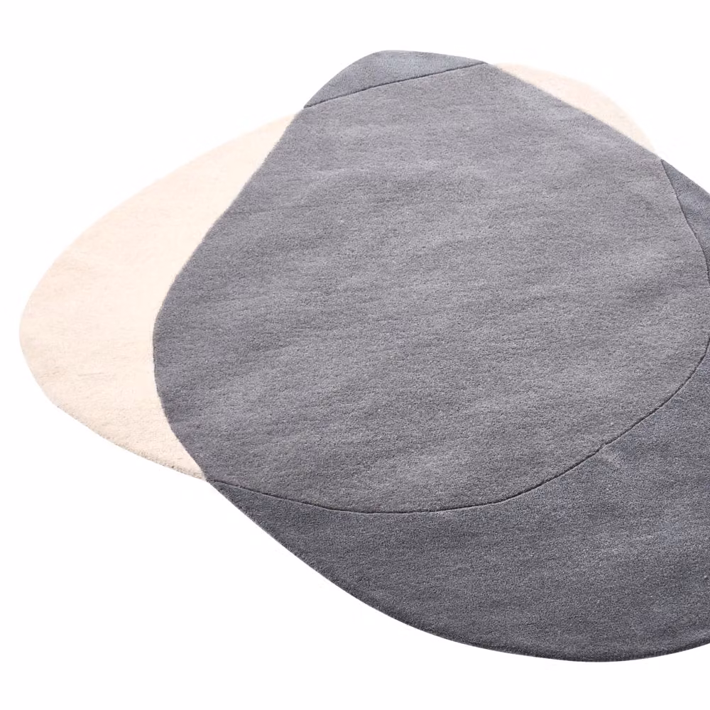 Tappeto decorativo in lana Beliani grigio e beige, forma irregolare, hand-tufted, L/P: 160 x 160 cm – 2