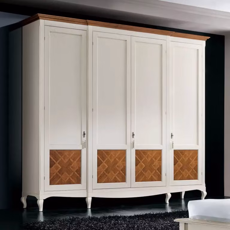 Armadio classico a 4 ante in legno bicolore bianco e marrone con dettagli intarsiati Mobili 2G L/P/H: 286 x 65 x 255 cm