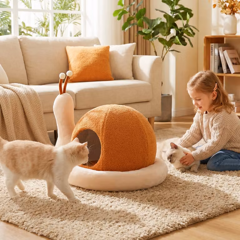 Cuccia per gatti Costway 2 in 1 a forma di chiocciola con cuscino rimovibile e lavabile, marrone e arancione